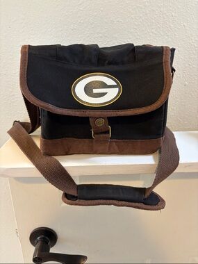 Green Bay Packers Legacy Picnic Time Crossbody Drink Carrier Canvas Suede NFL